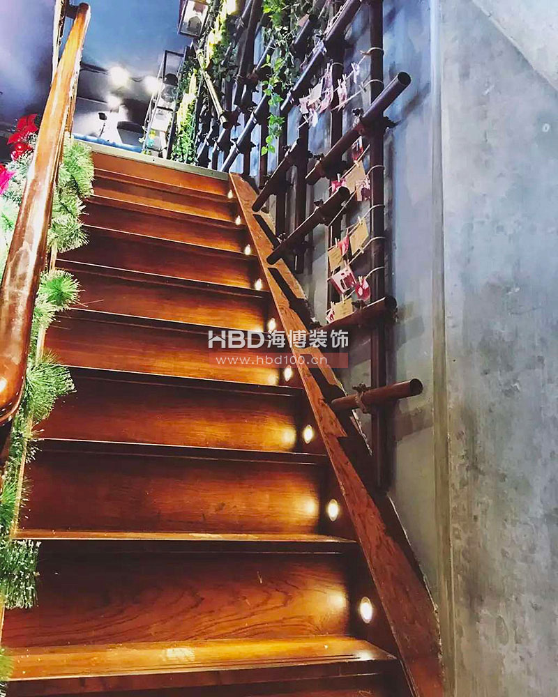 川菜館設(shè)計(jì)裝修,主題餐廳裝修設(shè)計(jì),海博裝飾.jpg 川菜館設(shè)計(jì)裝修,主題餐廳裝修設(shè)計(jì),海博裝飾.jpg