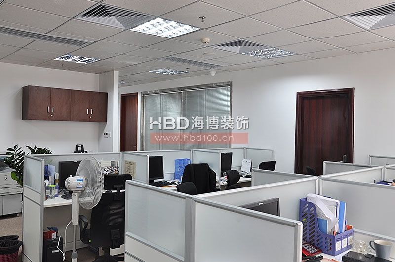 金融投資公司辦公室裝修設計.jpg 金融投資公司辦公室裝修設計.jpg